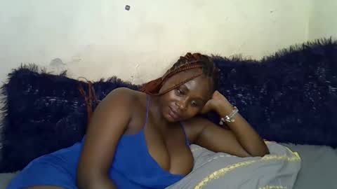 Snapshot of afrii_kity chatting on November 2025 06:18:02 PM afrii_kity online show from November 2025 06:18:02 PM