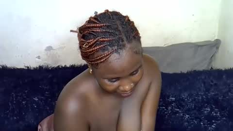 Snapshot of afrii_kity chatting on November 2025 09:28:01 PM afrii_kity online show from November 2025 09:28:01 PM