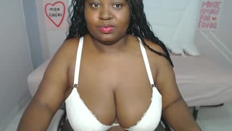 Snapshot of afroditaebano chatting on May 2026 07:09:02 PM afroditaebano online show from May 2026 07:09:02 PM