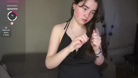 Lana  1800 - 0330 UTC   Mia 0700- 1630 UTC online show from April 2026 06:05:02 AM