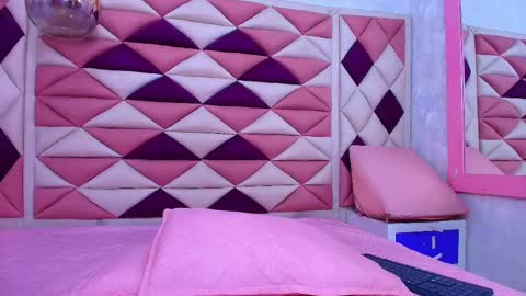 Ana online show from September 2025 11:59:01 AM