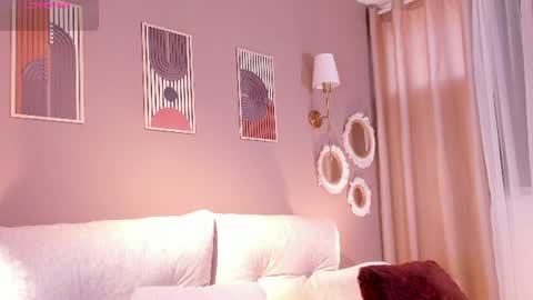 Agata Lauret online show from June 2026 11:00:01 PM