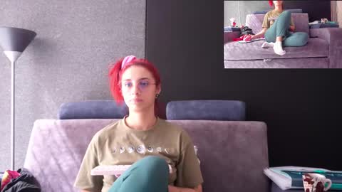 Agata Collinss online show from October 2025 02:15:02 PM