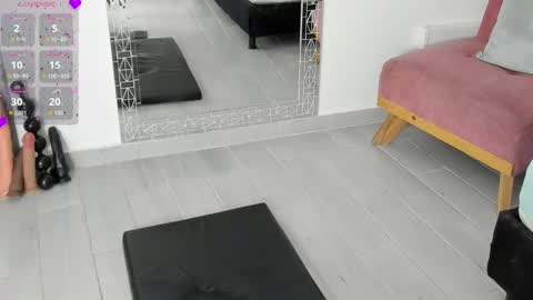 Agatadelphine online show from September 2025 01:27:01 PM