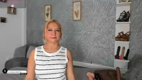 Snapshot of agatadelphine_mr chatting on July 2026 02:45:02 PM Agatadelphine online show from July 2026 02:45:02 PM