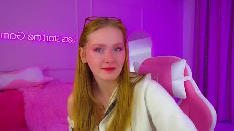 AgataFoxley online show from October 2025 06:12:01 AM