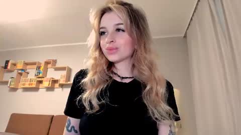 Snapshot of agatahowak chatting on July 2026 04:46:01 PM Arina online show from July 2026 04:46:01 PM