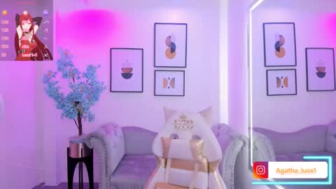 Snapshot of agatha_luxx chatting on September 2025 12:38:02 PM Agatha online show from September 2025 12:38:02 PM
