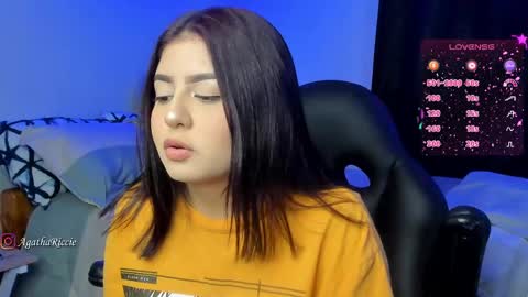 Snapshot of agatha_riccie chatting on March 2025 07:25:02 AM Cat online show from March 2025 07:25:02 AM