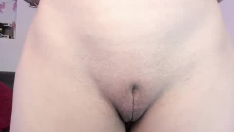 Camila     2 online show from February 2026 12:31:01 AM