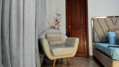 Snapshot of agathaa_white chatting on September 2025 11:45:01 AM Agathaa white online show from September 2025 11:45:01 AM