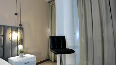 Agathaa white online show from November 2025 12:18:02 PM