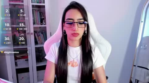 Snapshot of agathablair4 chatting on June 2026 01:31:02 PM agathablair4 online show from June 2026 01:31:02 PM