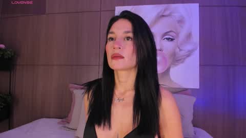 Snapshot of agattaduque chatting on September 2025 11:21:01 PM online show from September 2025 11:21:01 PM