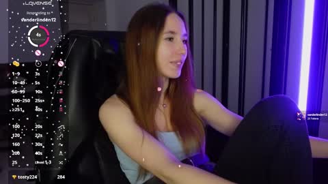 Agelina Lilly Laura online show from February 2025 01:03:02 AM