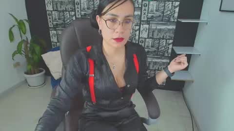 Aghata Moon online show from February 2025 05:28:01 PM