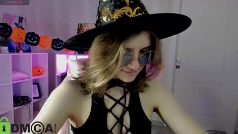 Snapshot of agnes_passero chatting on October 2025 07:56:01 AM Agnes online show from October 2025 07:56:01 AM