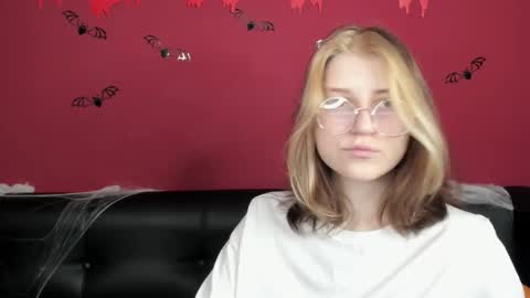 Snapshot of agnes_passero chatting on November 2025 09:22:02 AM Agnes online show from November 2025 09:22:02 AM