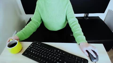 Snapshot of agnessafax_ chatting on October 2025 09:37:01 AM Agnessa online show from October 2025 09:37:01 AM