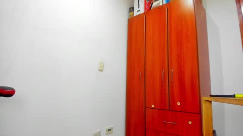 Agustin online show from January 2025 06:12:02 PM