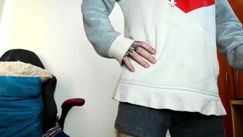 Agustin online show from February 2025 08:58:02 PM