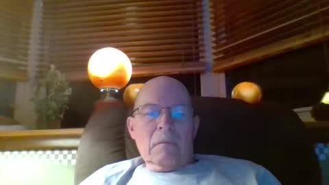 aguynrkfrd online show from January 2026 10:39:02 AM