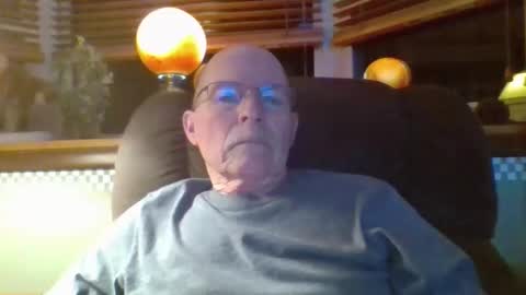 aguynrkfrd online show from January 2026 10:19:02 AM