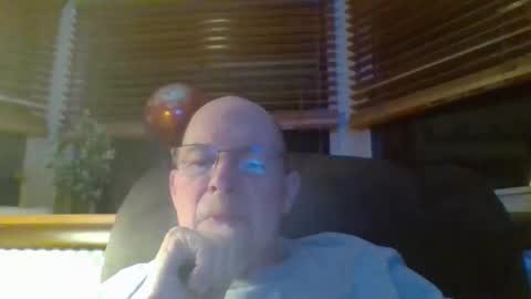 aguynrkfrd online show from March 2026 09:02:02 AM