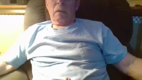 aguynrkfrd online show from April 2026 09:52:01 AM