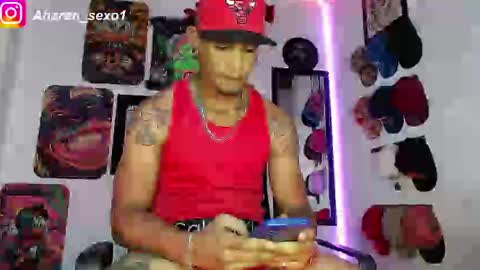 Snapshot of aharon_sexo1 chatting on January 2025 04:52:02 AM Aharon Zamora online show from January 2025 04:52:02 AM