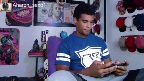 Snapshot of aharon_sexo1 chatting on January 2025 07:00:01 PM Aharon Zamora online show from January 2025 07:00:01 PM