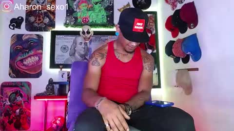 Snapshot of aharon_sexo1 chatting on February 2025 06:42:01 PM Aharon Zamora online show from February 2025 06:42:01 PM