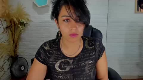 Ahisha online show from March 2025 07:54:01 PM