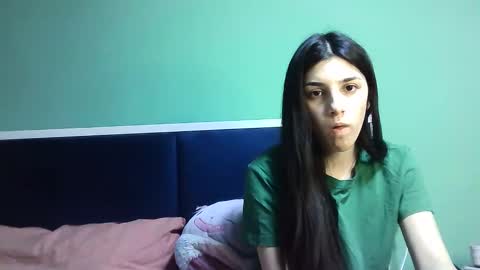 Selena online show from January 2025 05:55:01 PM