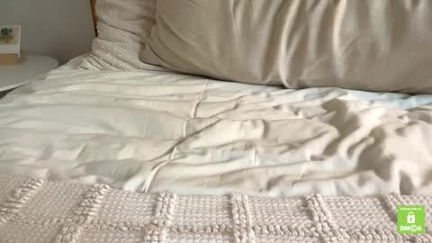 Snapshot of aiden_erotic chatting on January 2025 09:42:02 PM Aiden Erotic online show from January 2025 09:42:02 PM