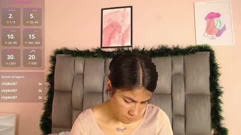 Ailyn online show from December 2025 09:00:02 PM