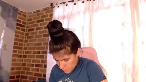 Ailyn online show from July 2026 10:27:02 PM