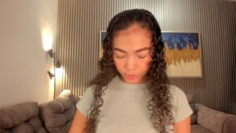 Snapshot of ailann_ chatting on December 2024 07:38:02 PM Alisson online show from December 2024 07:38:02 PM