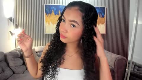 Snapshot of ailann_ chatting on December 2024 07:44:01 PM Alisson online show from December 2024 07:44:01 PM