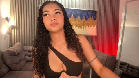 Snapshot of ailann_ chatting on December 2024 07:45:02 PM Alisson online show from December 2024 07:45:02 PM