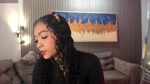 Snapshot of ailann_ chatting on December 2024 07:46:02 PM Alisson online show from December 2024 07:46:02 PM