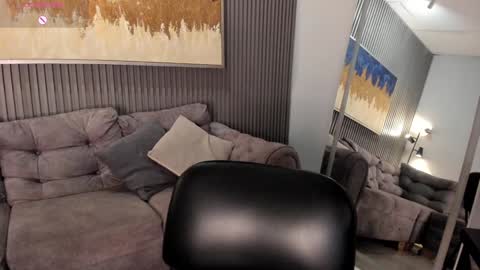 Snapshot of ailann_ chatting on January 2025 09:54:01 PM Alisson online show from January 2025 09:54:01 PM