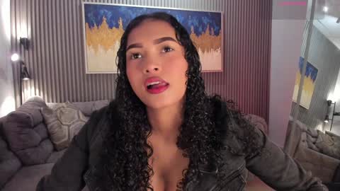 Snapshot of ailann_ chatting on January 2025 07:56:01 PM Alisson online show from January 2025 07:56:01 PM