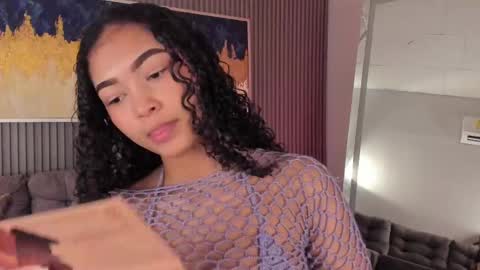 Snapshot of ailann_ chatting on February 2025 08:42:01 PM Alisson online show from February 2025 08:42:01 PM