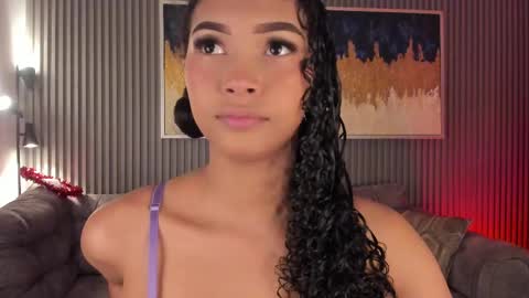 Snapshot of ailann_ chatting on February 2025 07:41:01 PM Alisson online show from February 2025 07:41:01 PM