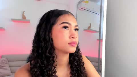 Snapshot of ailann_ chatting on March 2025 01:47:01 AM Alisson online show from March 2025 01:47:01 AM