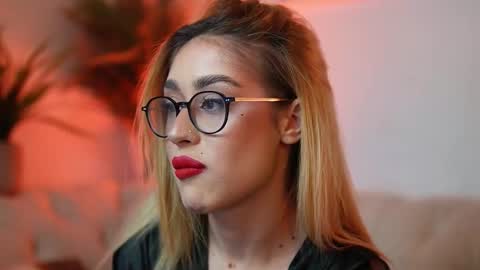  Aileen  online show from February 2026 10:29:01 PM