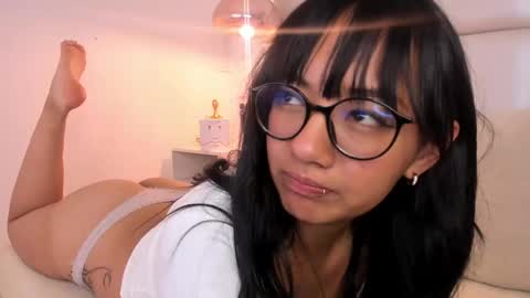 Aily Yozuko online show from February 2025 10:15:02 AM