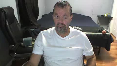 Daddy online show from November 2025 12:58:01 AM