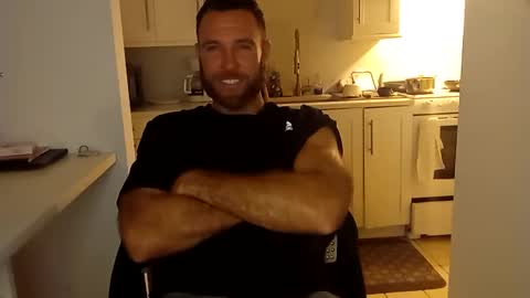 Mikea online show from December 2024 01:02:02 AM
